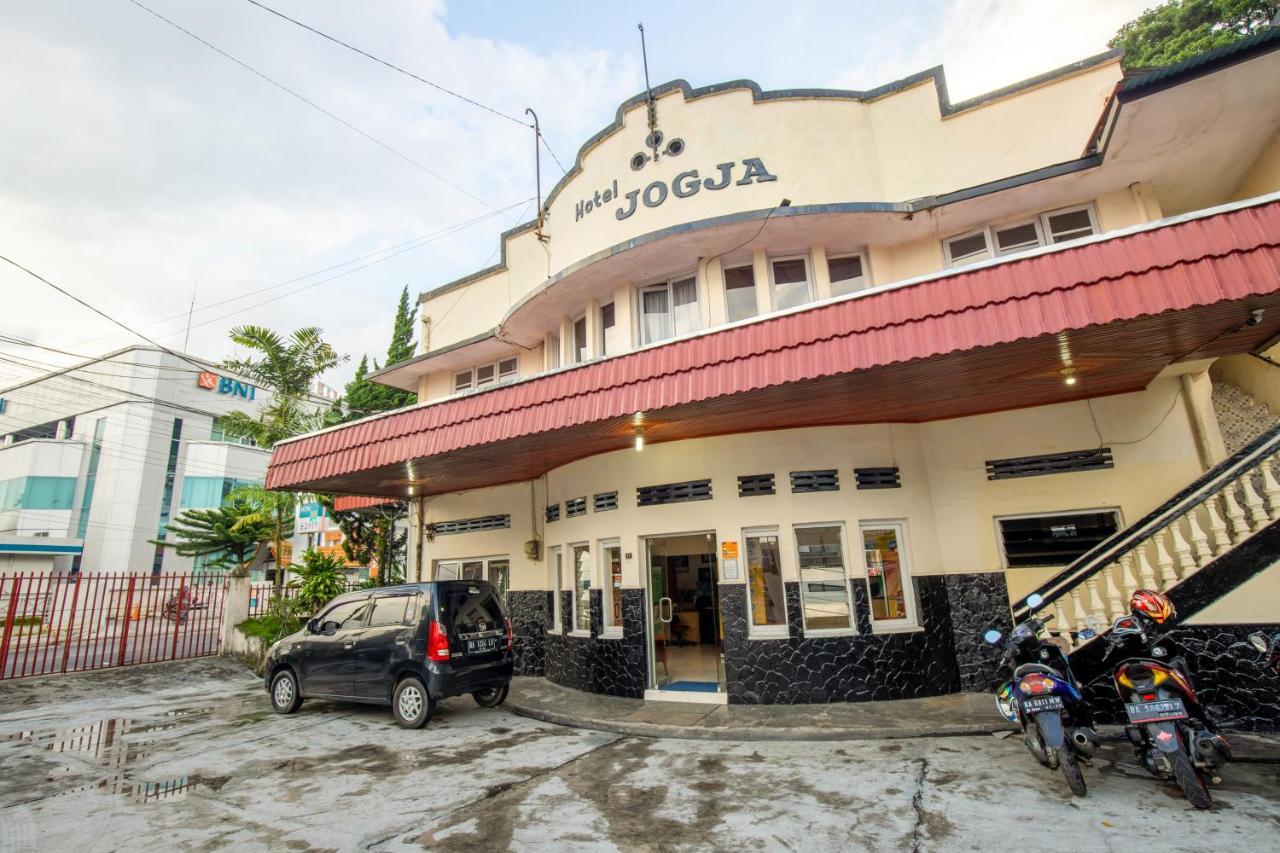 Hotel Jogja Bukittinggi Buitenkant foto